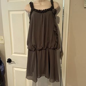 Ya Los Angeles dark green ruffle smocked waist dress w appliqué